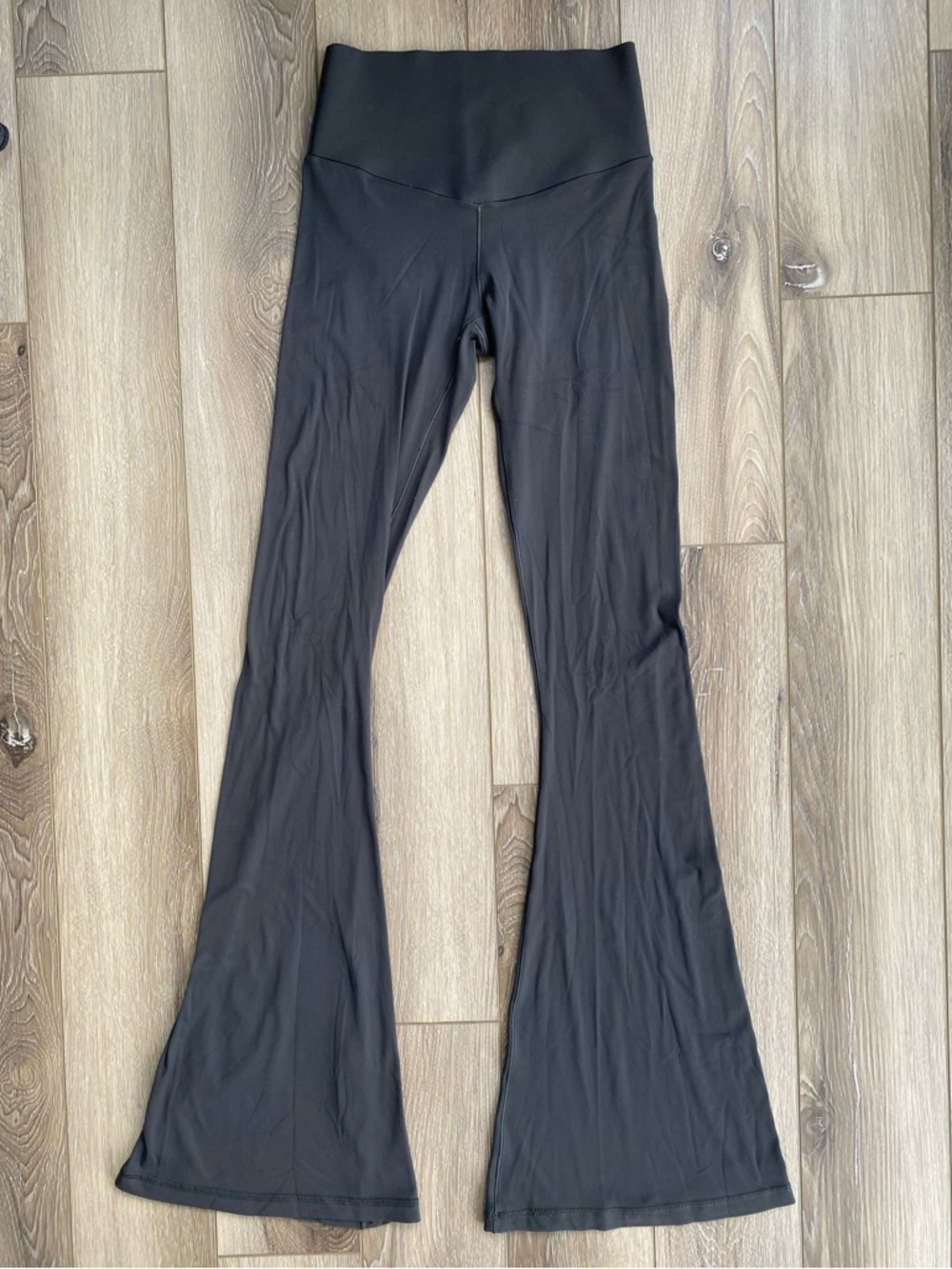 Offline by Aerie Smoked Gray Real Me Xtra Hold Up Flared Leggings Size XS